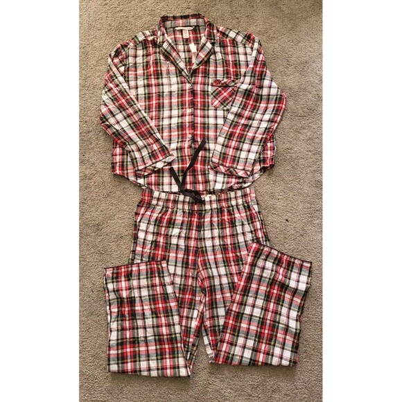 Victoria Secret Pajama Set Red Plaid Long Sleeve Metallic Threads Size M - Picture 1 of 7